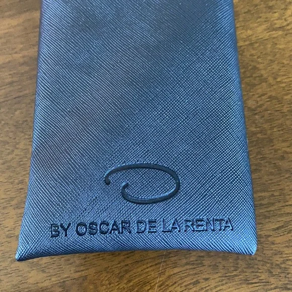 Oscar De La Renta Aviator Sunglasses - Picture 3 of 7